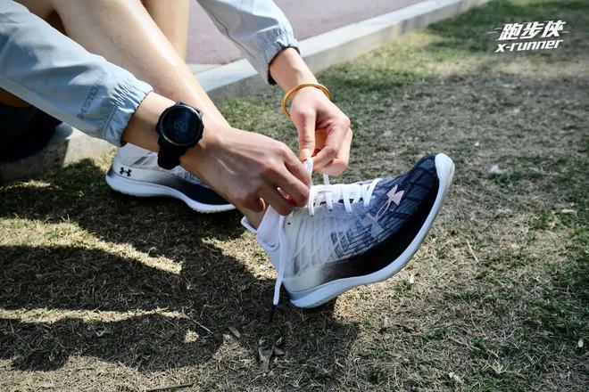 Kaiyun 开云首马在即碳板竞速跑鞋惊艳之选｜UA Flow Velociti Elite(图18)