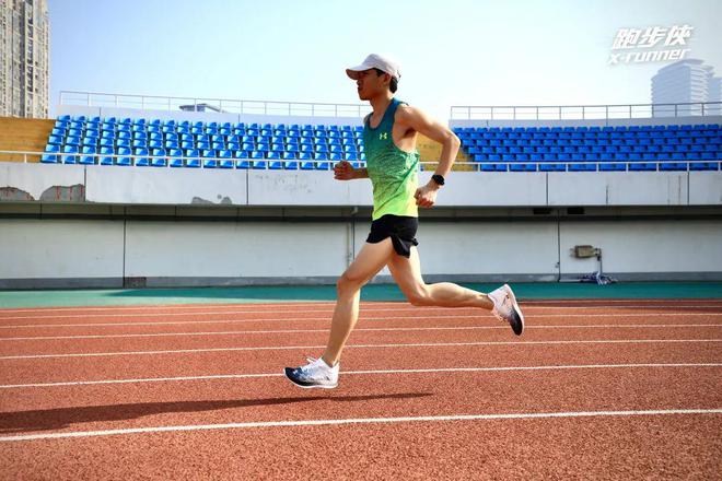 Kaiyun 开云首马在即碳板竞速跑鞋惊艳之选｜UA Flow Velociti Elite(图14)