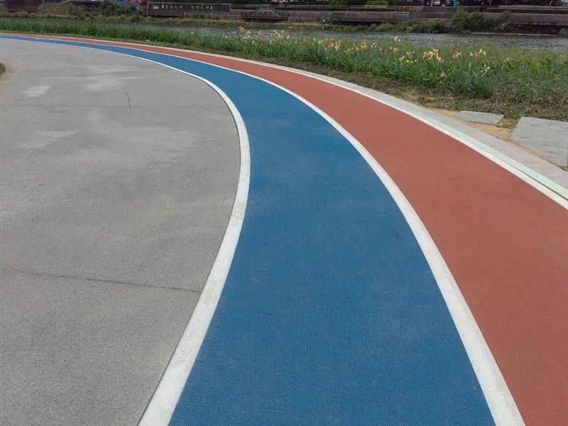 走出家门就能跑步龙开云APP 开云官网入口泉将新添一条塑胶跑道(图5)