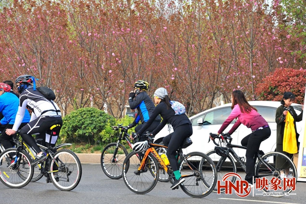 开云体育 开云官网夏邑:“十五分钟生活圈”让城市更有温度(图3) 开云体育 开云官网夏邑:“十五分钟生活圈”让城市更有温度(图3)