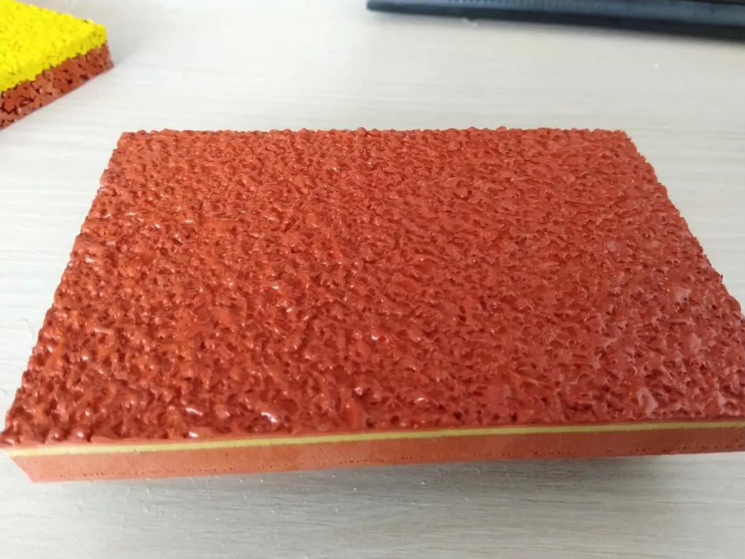 开云体育 开云官网塑胶跑道知识大全-学校建设塑胶跑道从这里开始了解(图6) 开云体育 开云官网塑胶跑道知识大全-学校建设塑胶跑道从这里开始了解(图6)