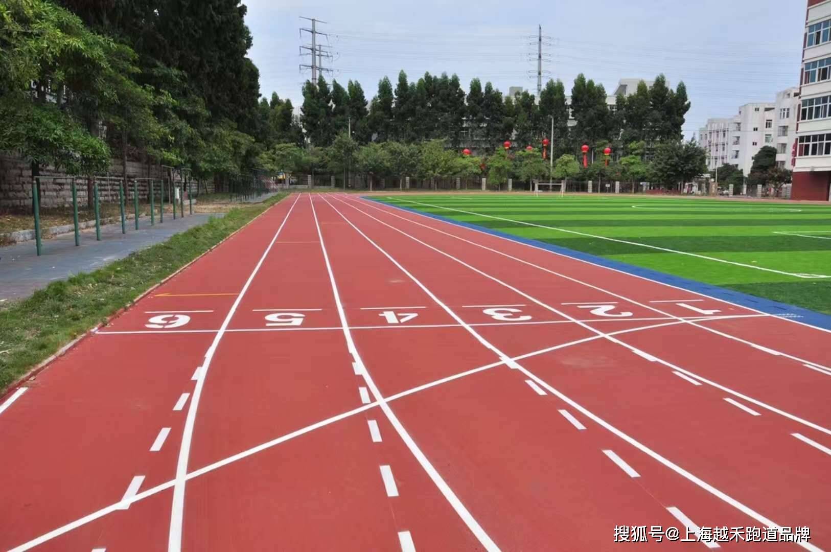 高品质建筑江都运动场塑胶跑道助力运动员走向开云体育 开云官网成功