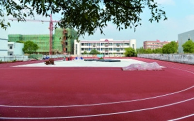 开云 开云体育平台“毒跑道”：是什么在毒害我们的孩子？