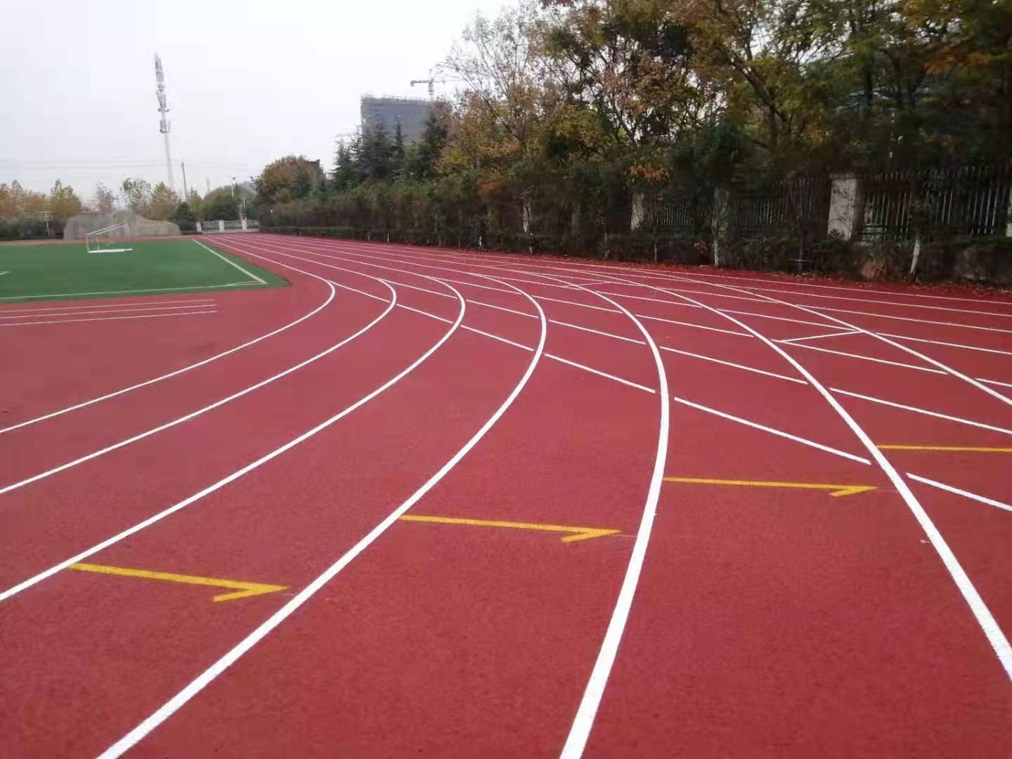 什么是混合型塑胶跑道材料13mm开云体育 Kaiyun.com 官网入口混合型塑胶跑道做法