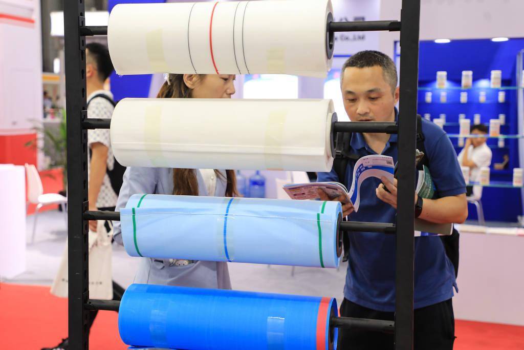 新产品亮相第21届中国国际橡胶技术展览会Kaiyun 开云(图2) 新产品亮相第21届中国国际橡胶技术展览会Kaiyun 开云(图2)